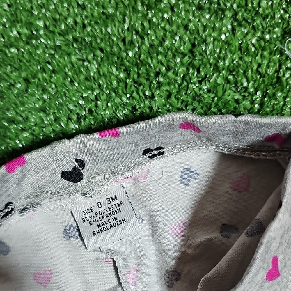 Pink Heart Top and Gray Heart Leggings Baby Girl Set - Picture 3 of 5